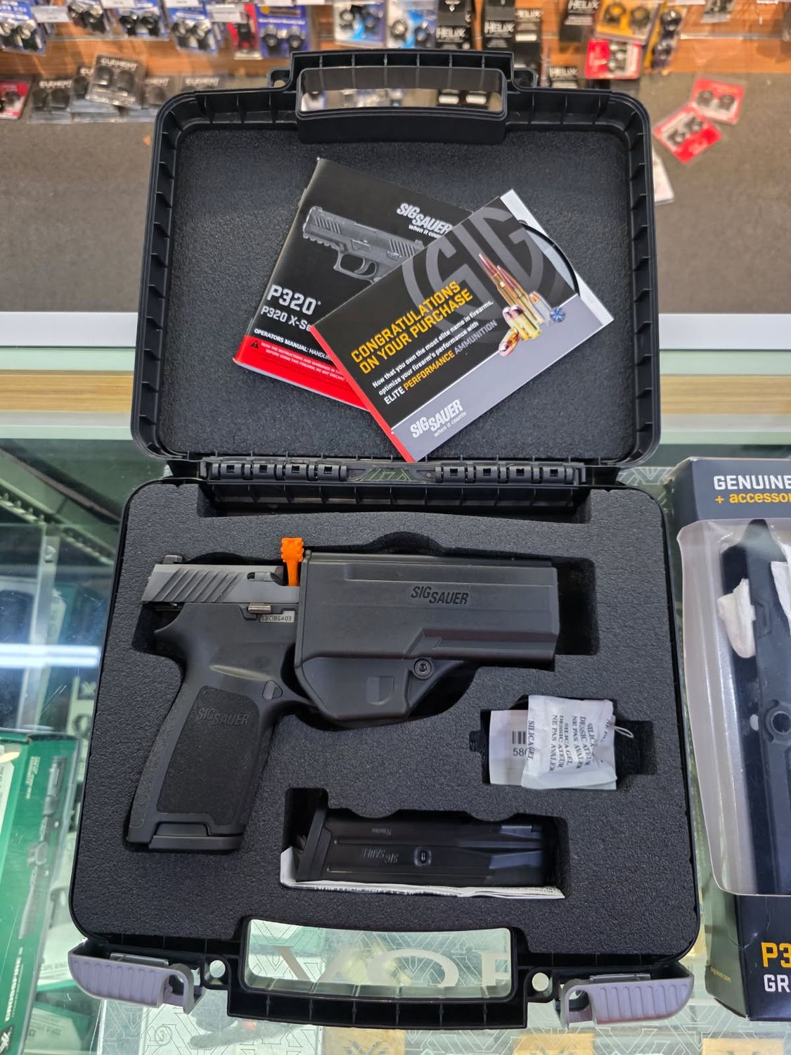 CONSIGNMENT USED SIG SAUER P320 9MM 10RND B/R 120MM 2MAG/GRIP MODULE/GUIDE ROD/TRIGER KIT/MAG CATCH EXTENDED, W/ HOLSTER CHASSIS CASED SN: 5BCI86403