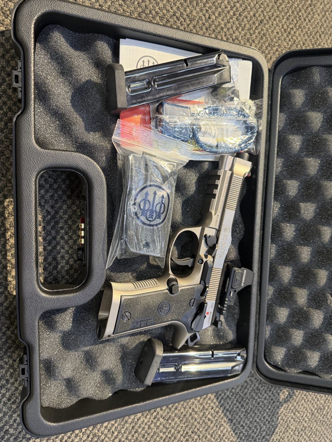 Consignment Beretta 92X 9mm 10Rnd 127mm 2Mag 1 Lock Red Dot Cased w/ Extra Grip SN: BST49257