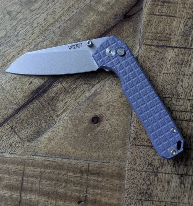 Tassie Tiger Knives EDC Folding Knife Blue