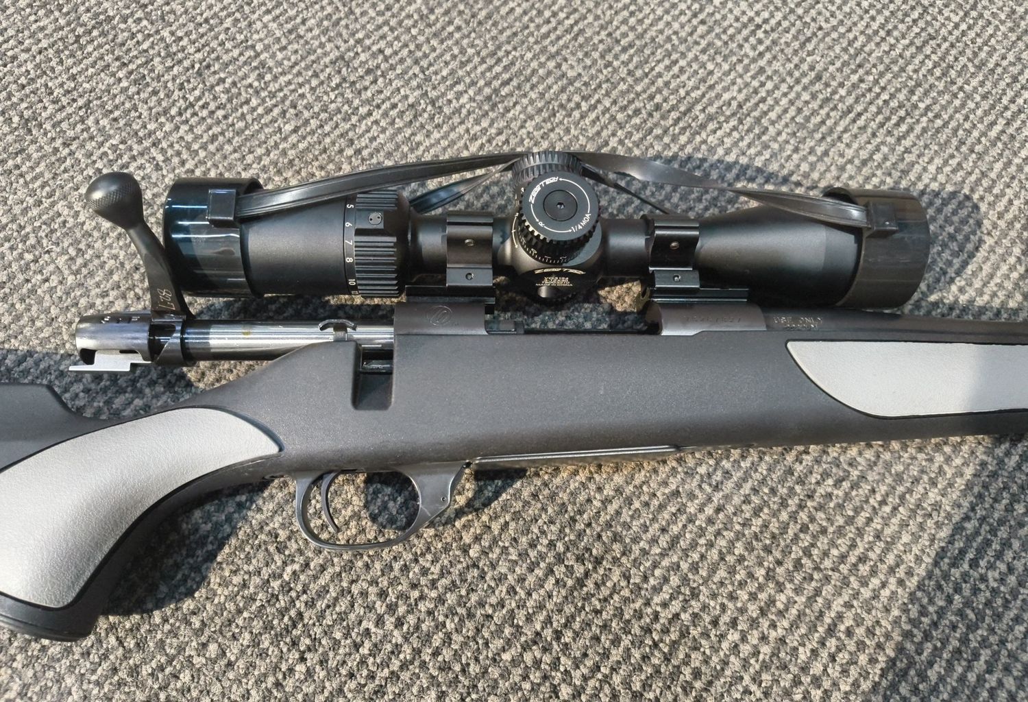USED Weatherby Vanguard .223 REM w/ Zerotech scope