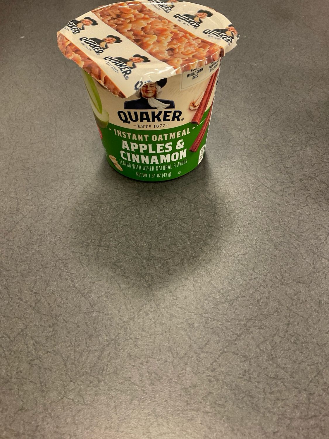 Quakers Instant Oats Apple &amp; Cinnamon Flavored