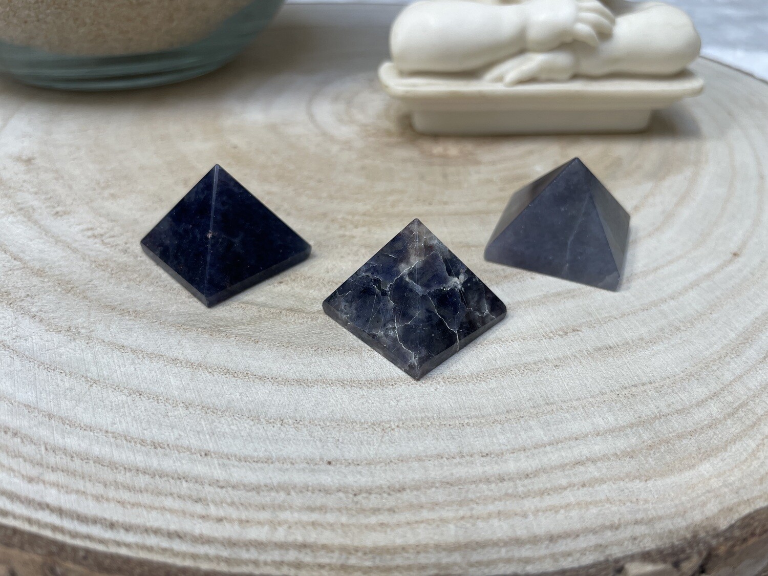 Pyramides 15 à 25mm Cordiérite A+