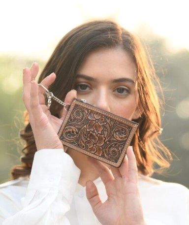 TAN TOOLING LEATHER KEYCARD CASE