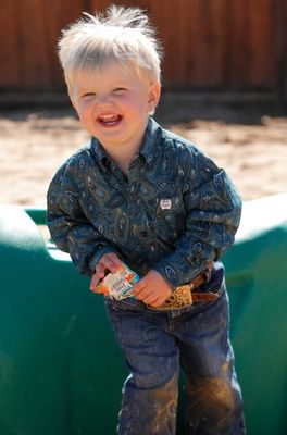 CINCH TODDLER BOYS BLUE PAISLEY SHIRT.