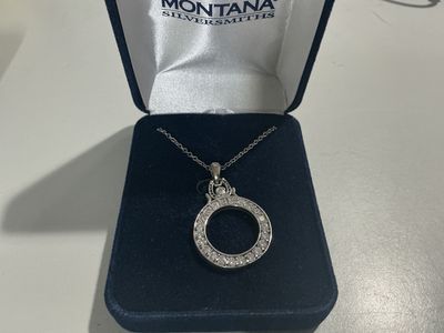 MONTANA CIRCLE CZ HORSESHOE NECKLACE.