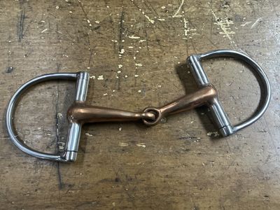 RACING DEE BIT W/THICK COPPER MOUTH.