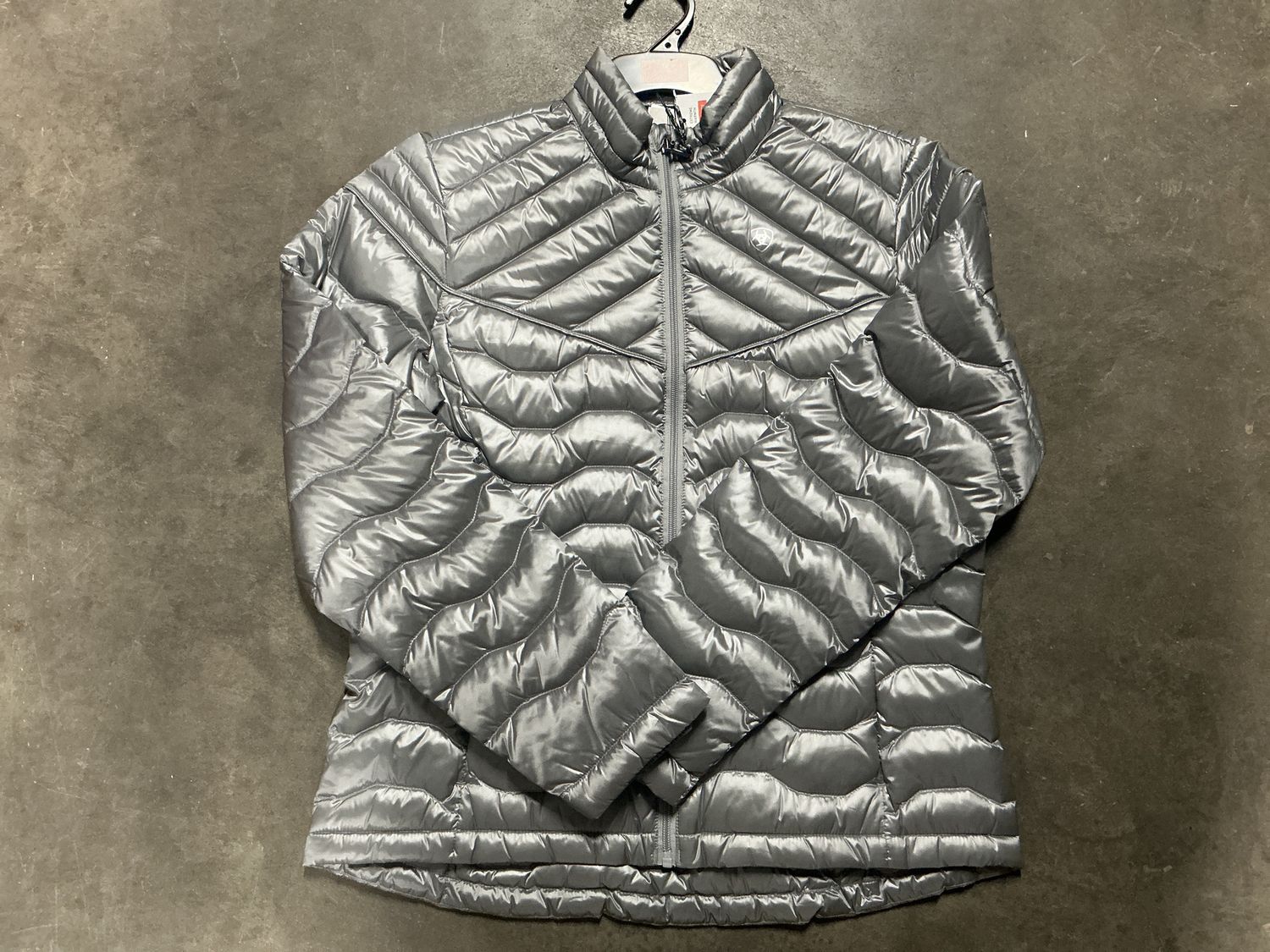 ARIAT WOMENS IDEAL DOWN JACKET IRIDESCENT ULTIMATE GREY.