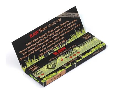RAW Black rolling papers