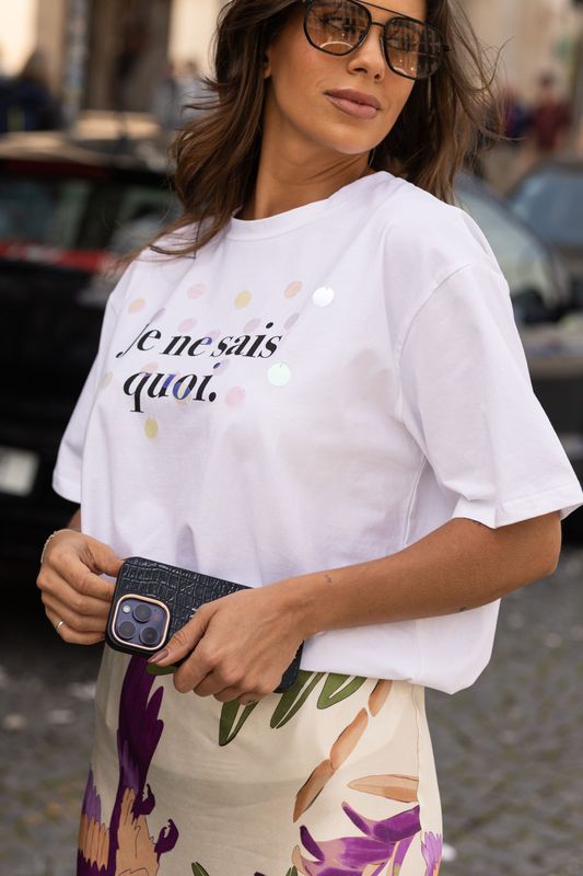 T-shirt "JE NE SAIS QUOI"