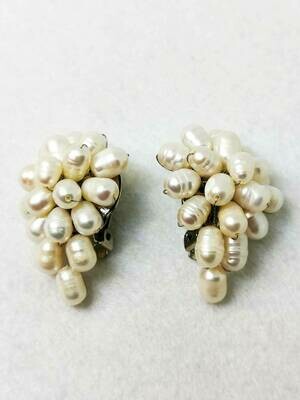 Splendid White Pearl Floral Cluster  Earrings