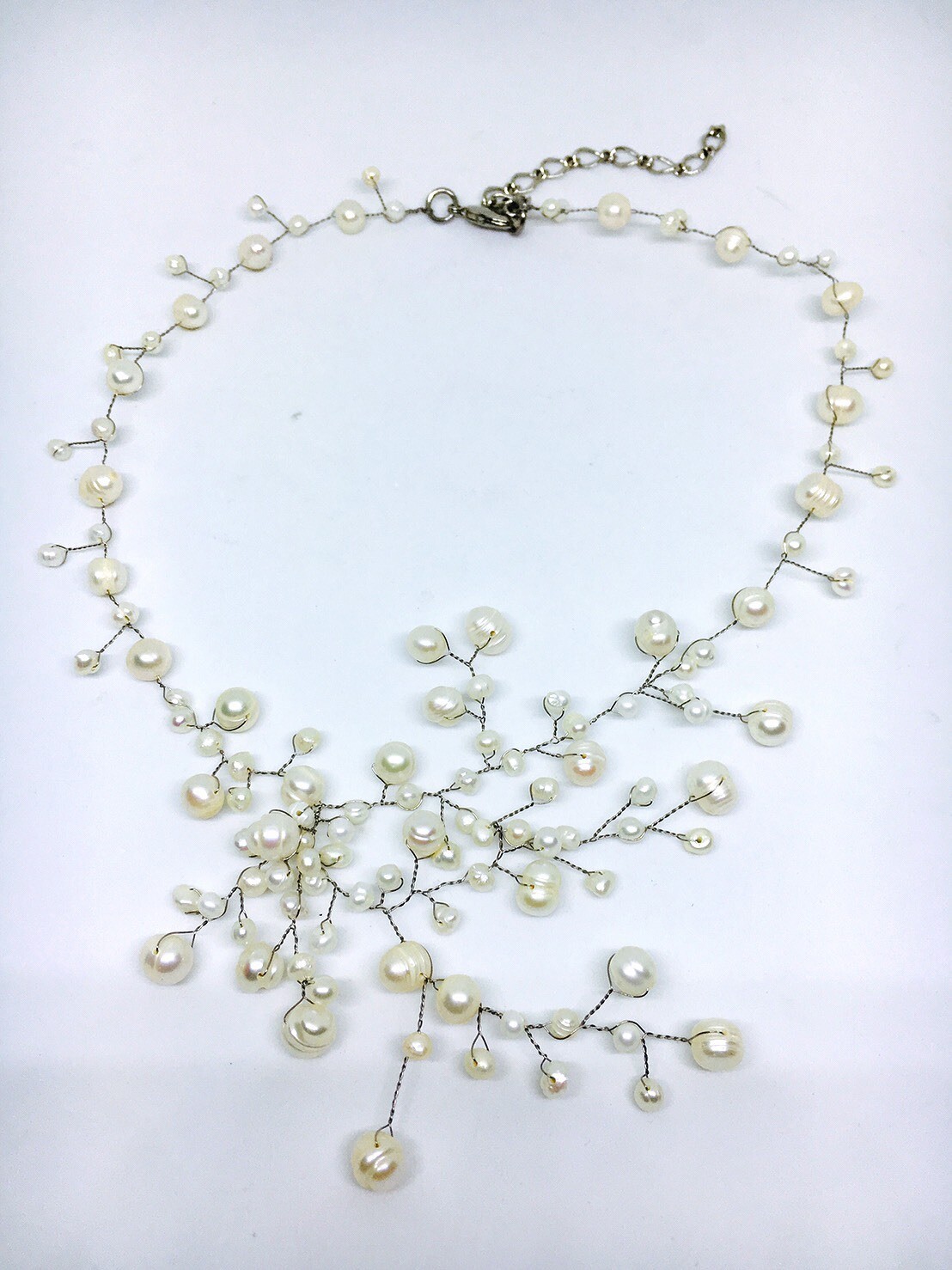 Graceful Freshwater Pearl  Necklace