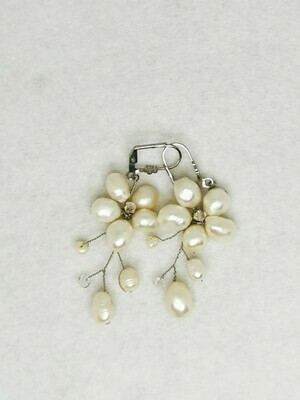 Pretty In Pearls Earrings