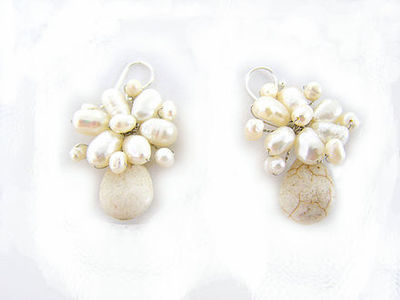 Breathtaking Bridal Pearl &amp; Stone Crystal Earrings