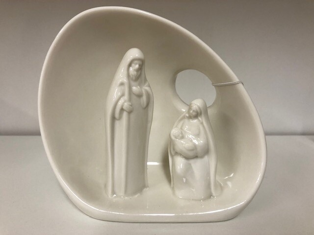 Accent Holy Family Cavern White (5&quot;x 6&quot;)