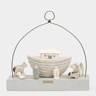 Wooden scene-Noah&#39;s ark/Two by two