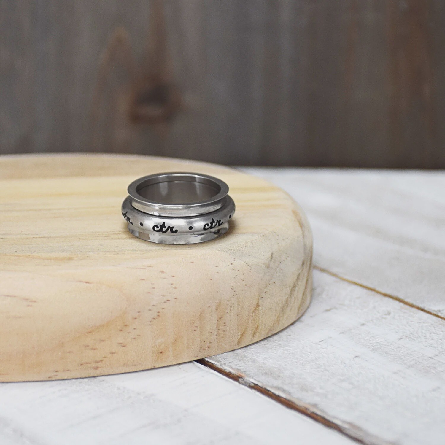 CTR CURSIVE SPINNER - STAINLESS STEEL, Ring Size: 5