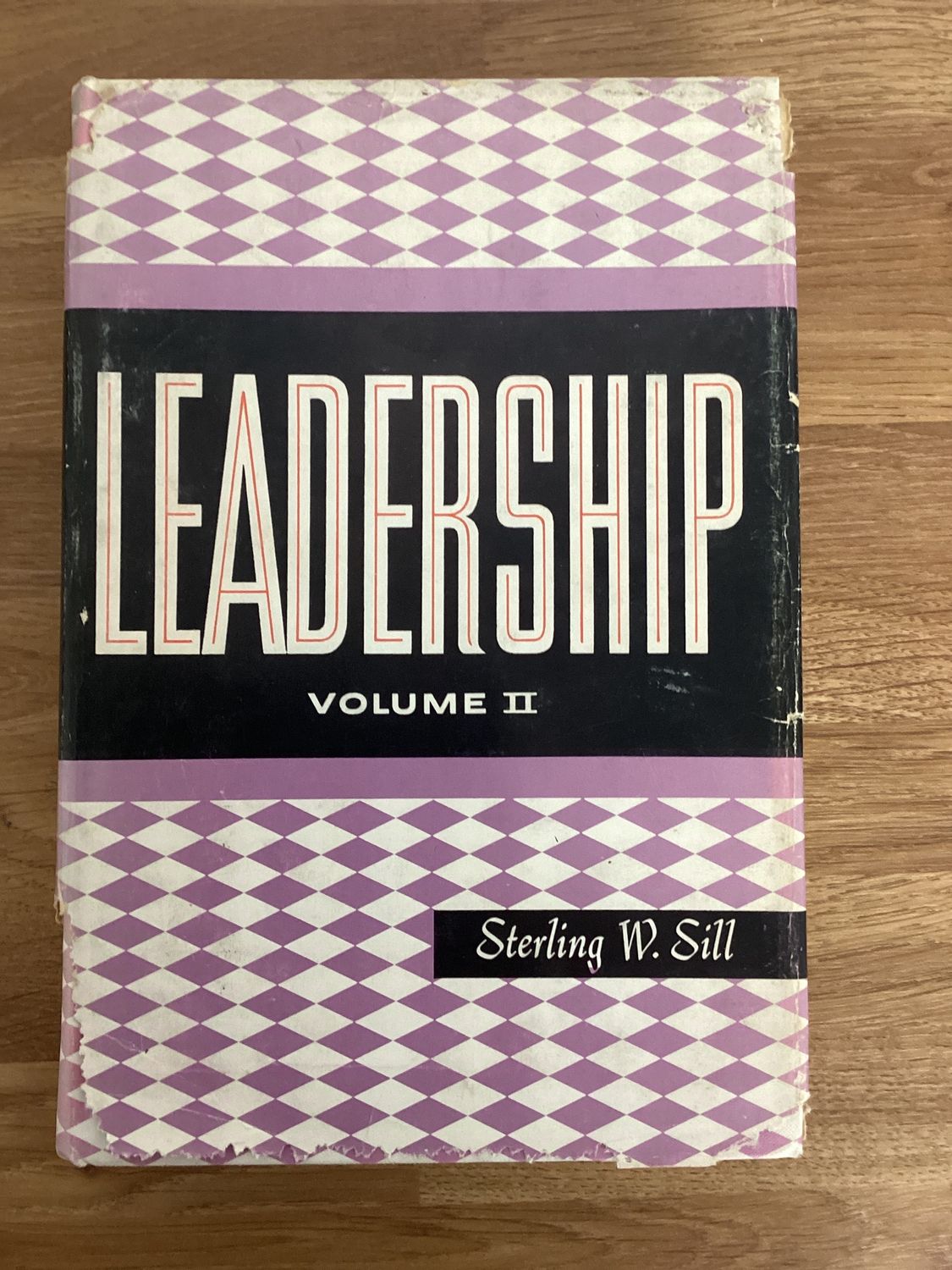 ***PRELOVED/SECOND HAND*** Leadership, Volume 2, Sill