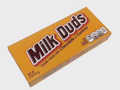 MILK DUDS Candy, 5 oz