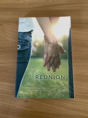 ***PRELOVED/SECONDHAND*** Reunion