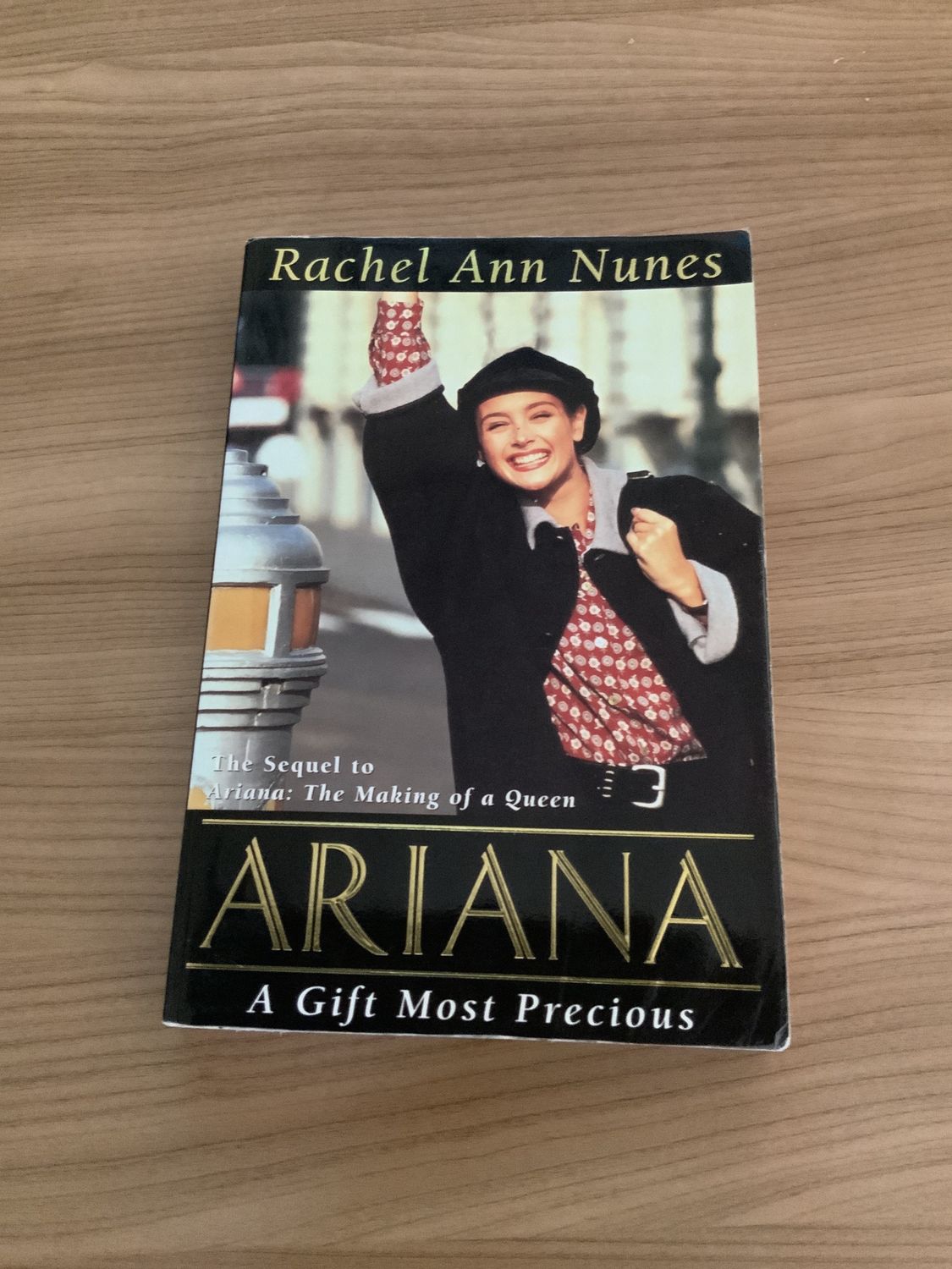 ***PRELOVED/SECONDHAND*** Ariana
