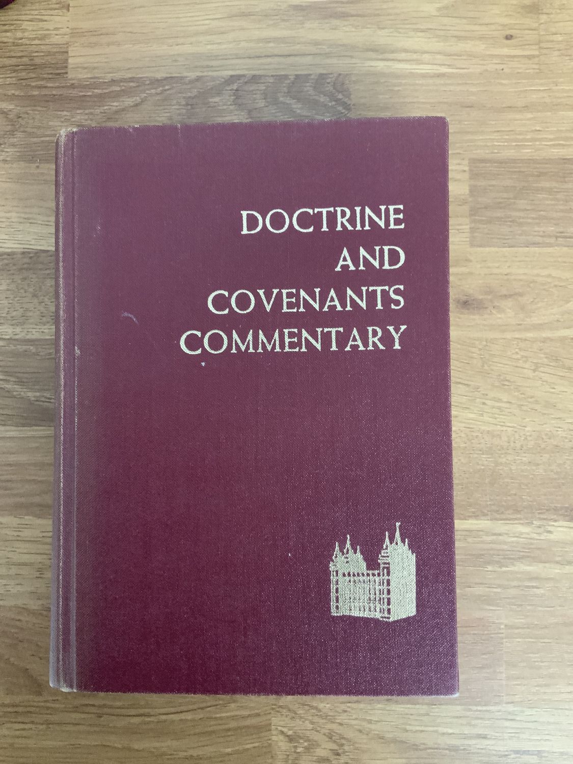 ***PRELOVED/SECONDHAND*** Doctrine and Covenants Commentary