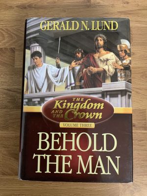 ***PRELOVED/SECONDHAND*** The Kingdom and the Crown Vol 3