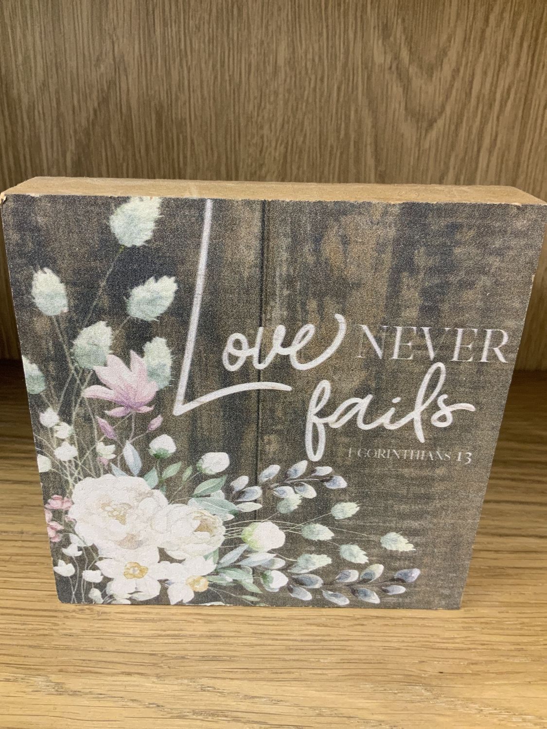 5x5 Love Never Fails Rustic Floral Block