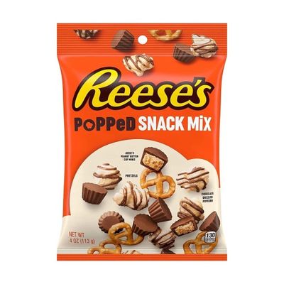 Reese&#39;s Popped Snack Mix Peg Bag 4oz (113g)