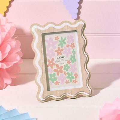 Triple layer wooden scalloped frame - Small