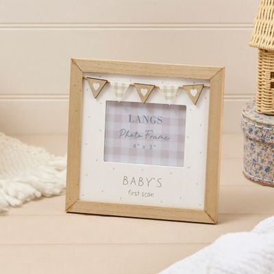 Baby&#39;s First Scan Frame with Bunting