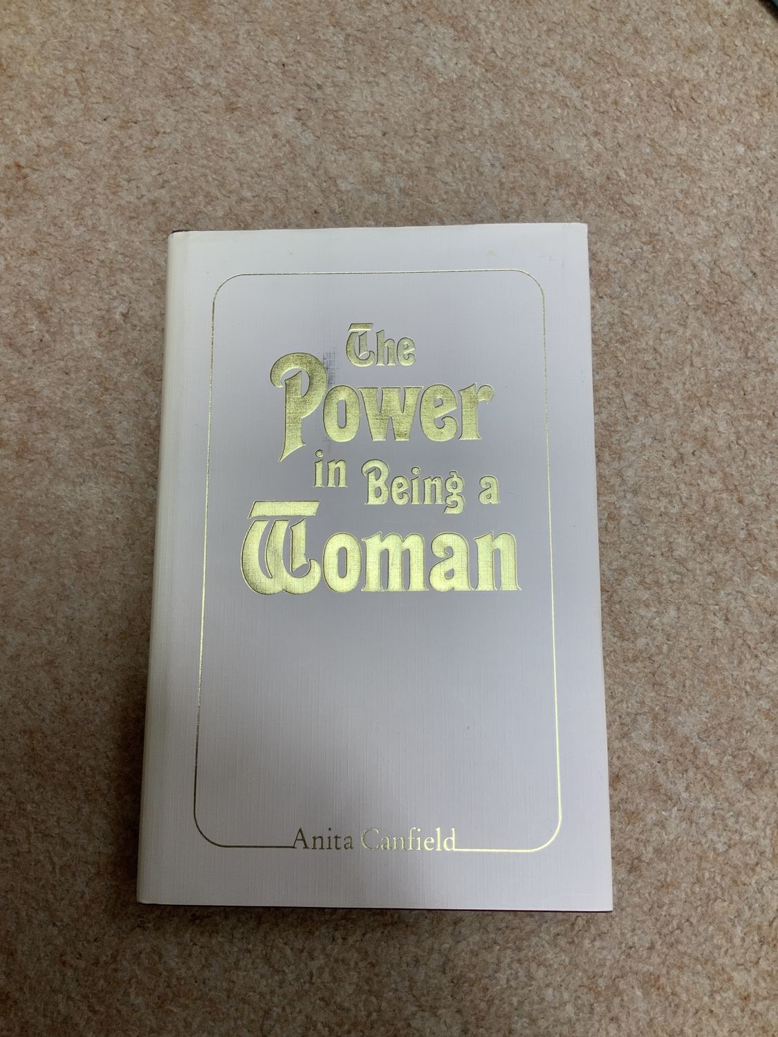 ***PRELOVED/SECONDHAND*** The Power in Being a Woman
