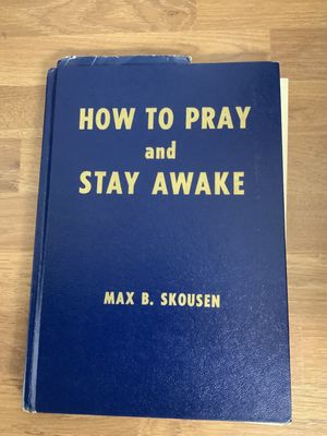 ***PRELOVED/SECONDHAND*** How to Pray and Stay Awake