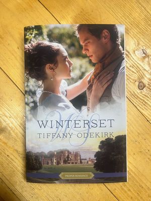 ***PRELOVED/SECOND HAND*** Winterset. by Tiffany Odekirk