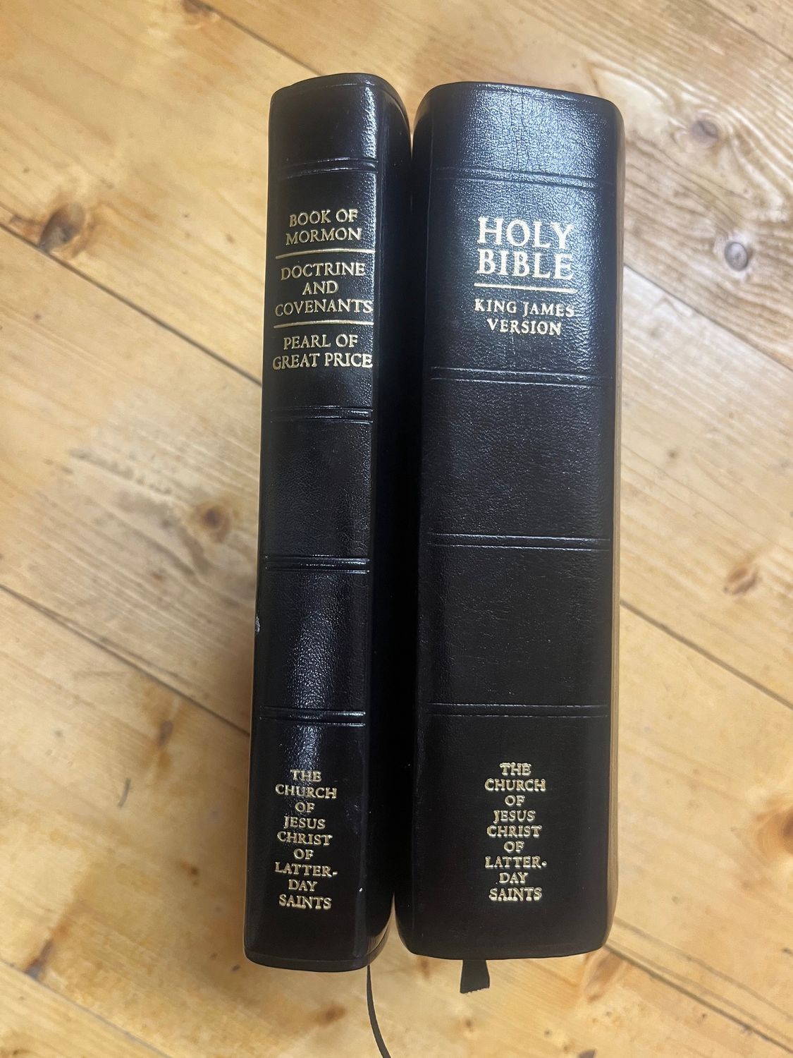***PRELOVED/SECOND HAND*** Bible &amp; Triple Combination. Simulated leather.