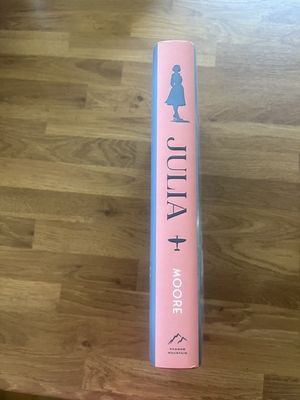 ***PRELOVED/SECOND HAND*** Julia. Heather B. Moore