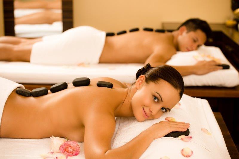 (Combo A)  60 Minutes   Couple’s Massage