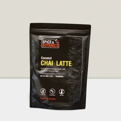Pure Coconut Chai Latte Mix eksotisk blanding af krydderier i genlukkelig papirpose