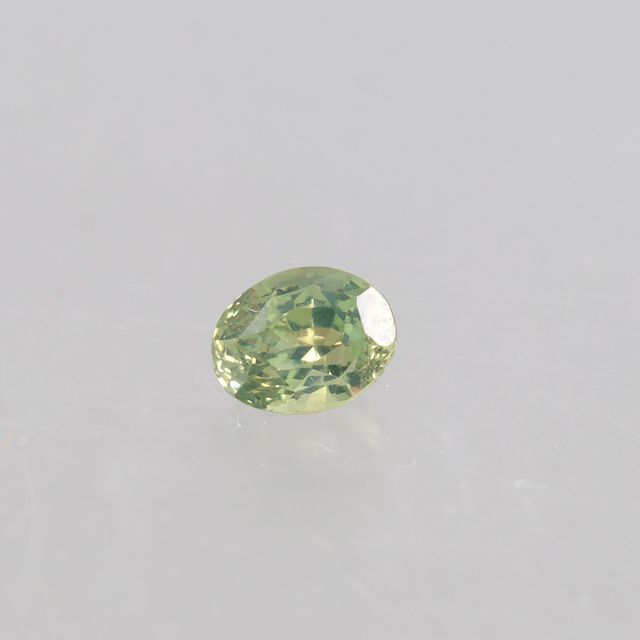 Natural Green Alexandrite 1.38 ct from Sri Lanka
