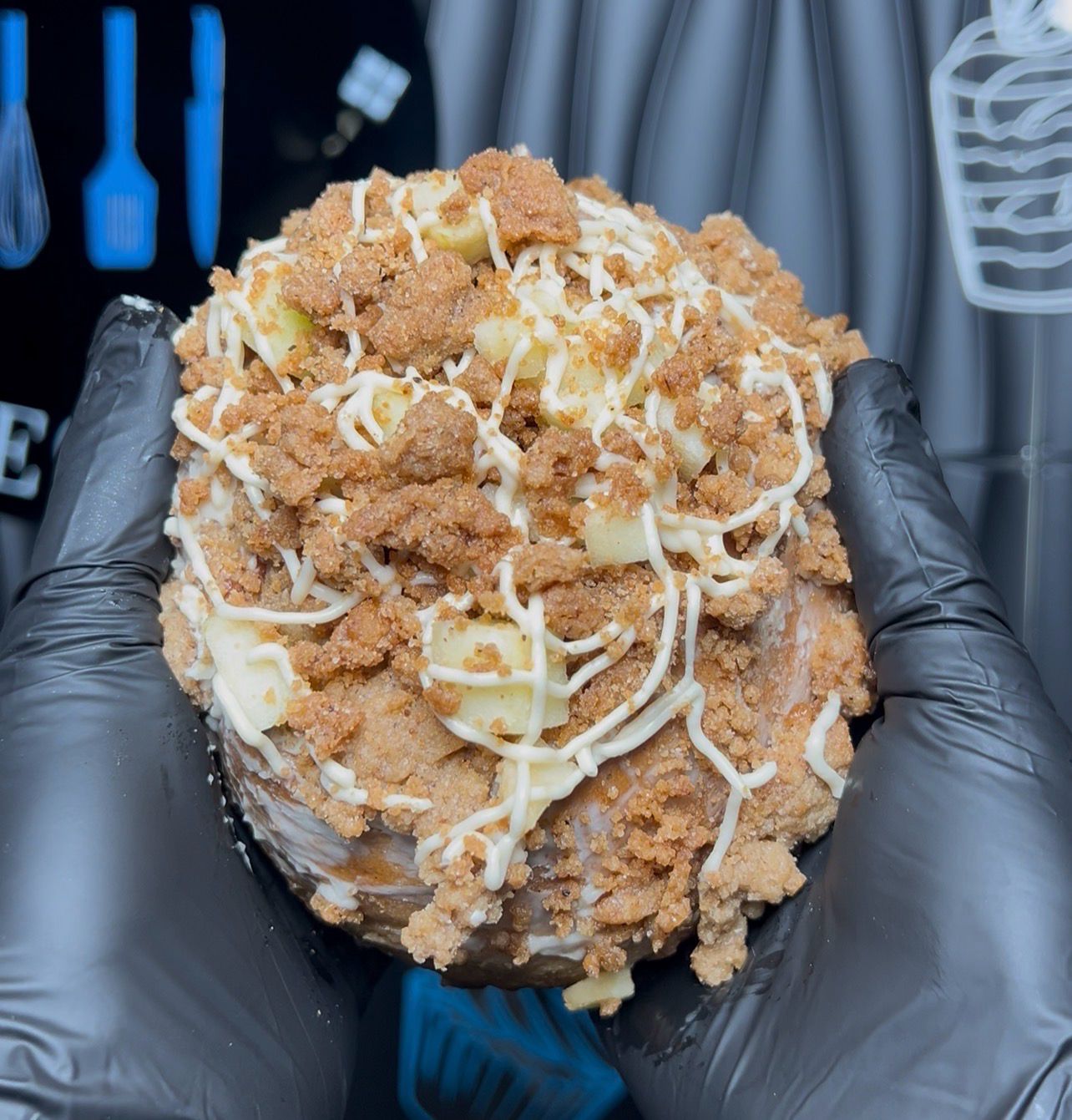 Apple Crumble Roll