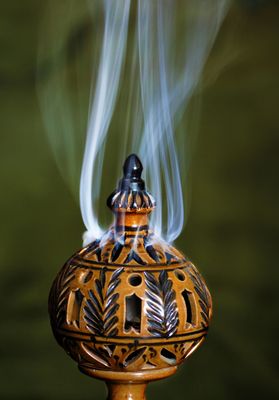 Incense , Resins & Smoke