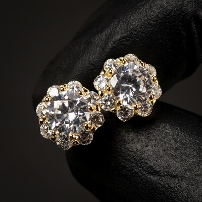 Men&#39;s Round Iced Flower Cluster Gold Stud Earrings