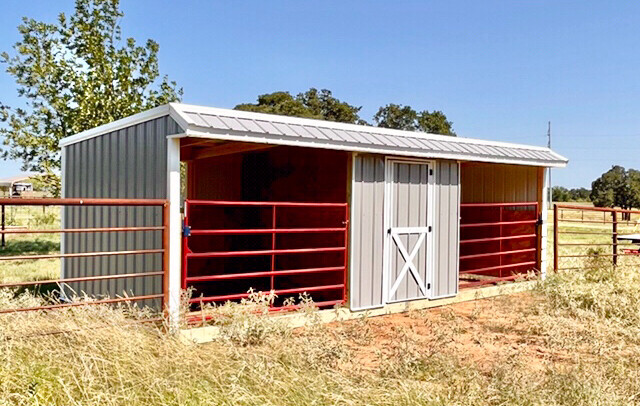 10x30x8 DELUXE TWO STALL BARN. Stall Gates
