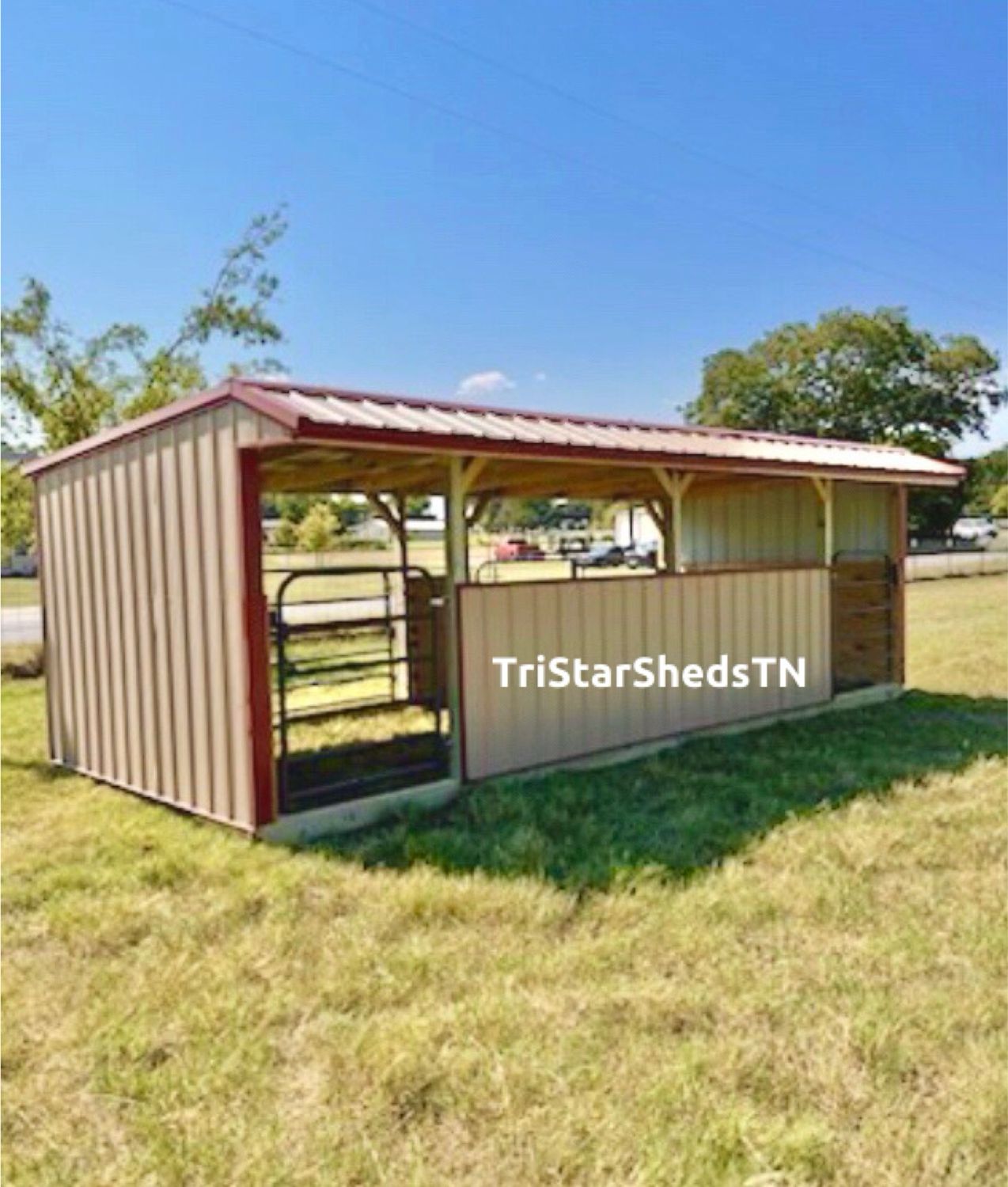 10x24 Turnout Shed. With Gates