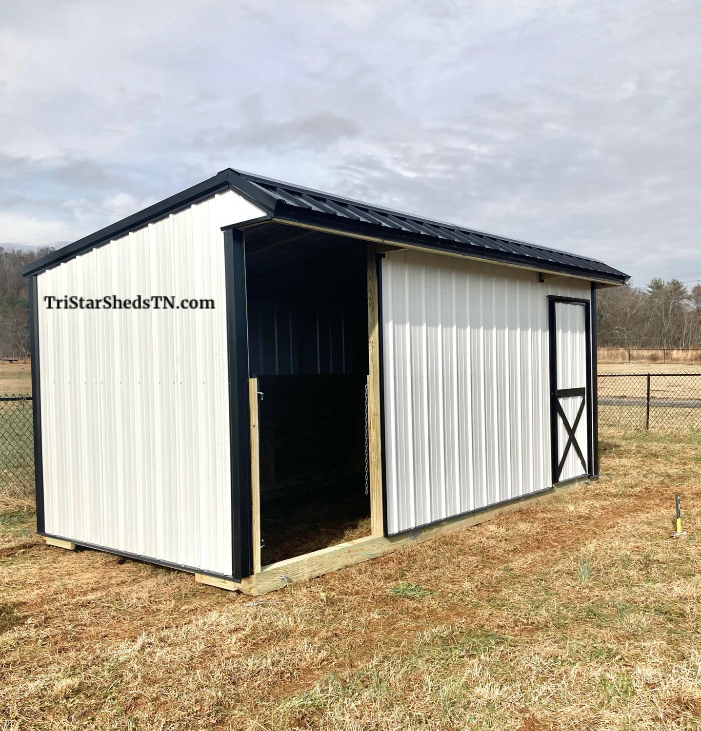 8x18 LOAFING SHED. HALF ENCLOSED FRONT