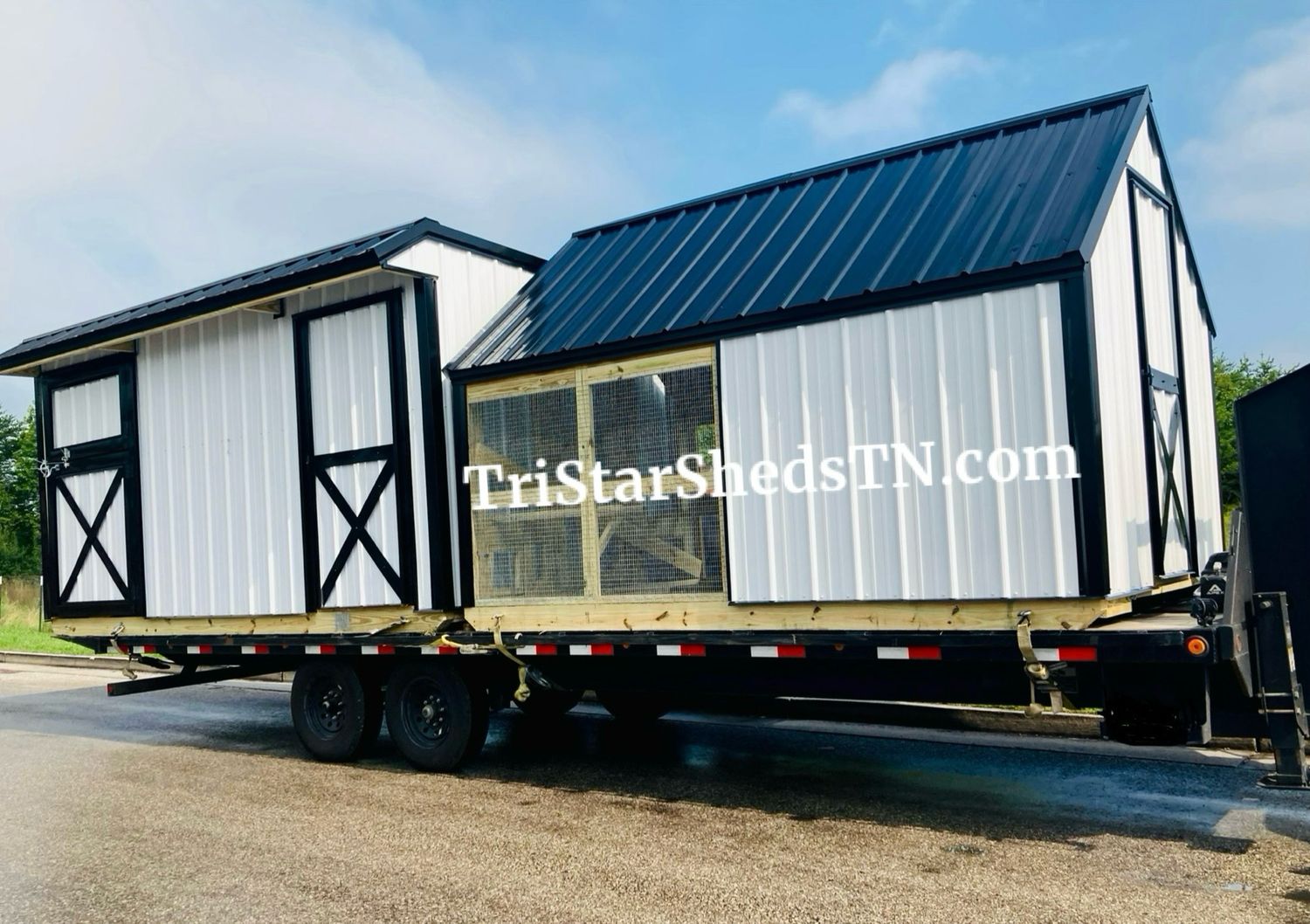 DELUXE DUO Tiny Barn &amp; Day Ranger Coop
