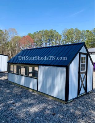 8x18 Deluxe Day Ranger Coop. Egg Collecting Wall