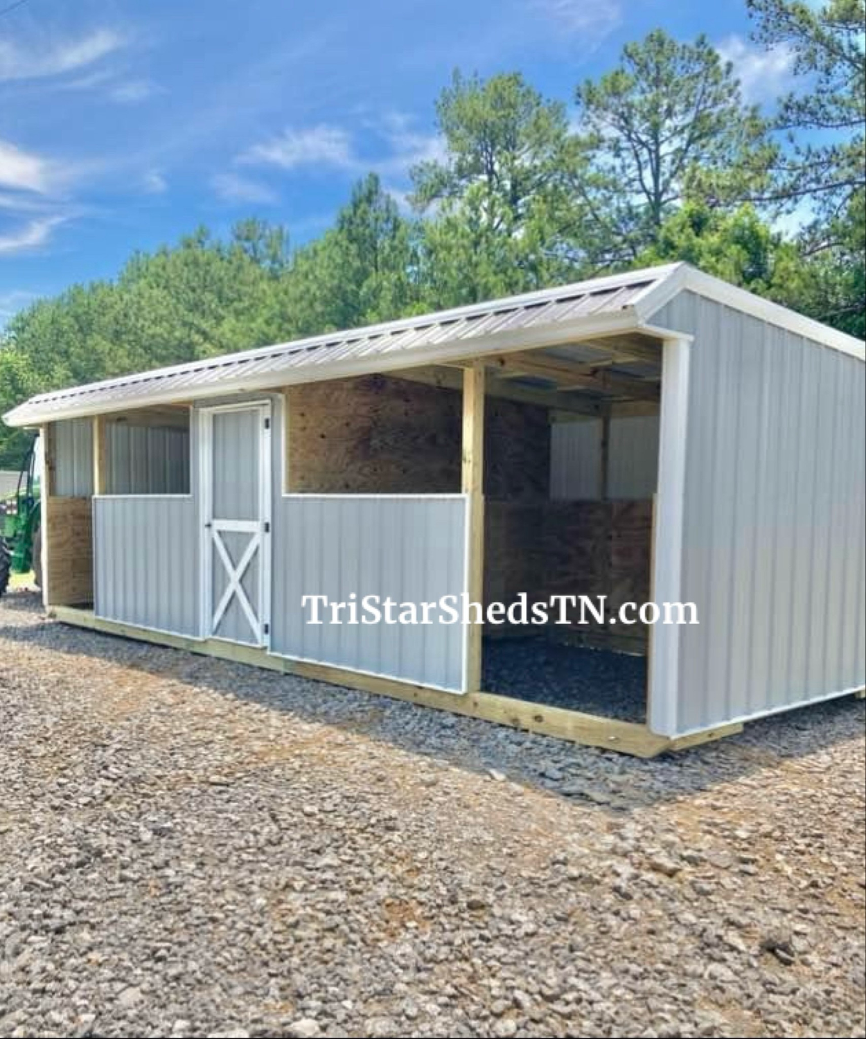 10x30 TWO STALL BARN. Front Half Walls. Center Feed Room