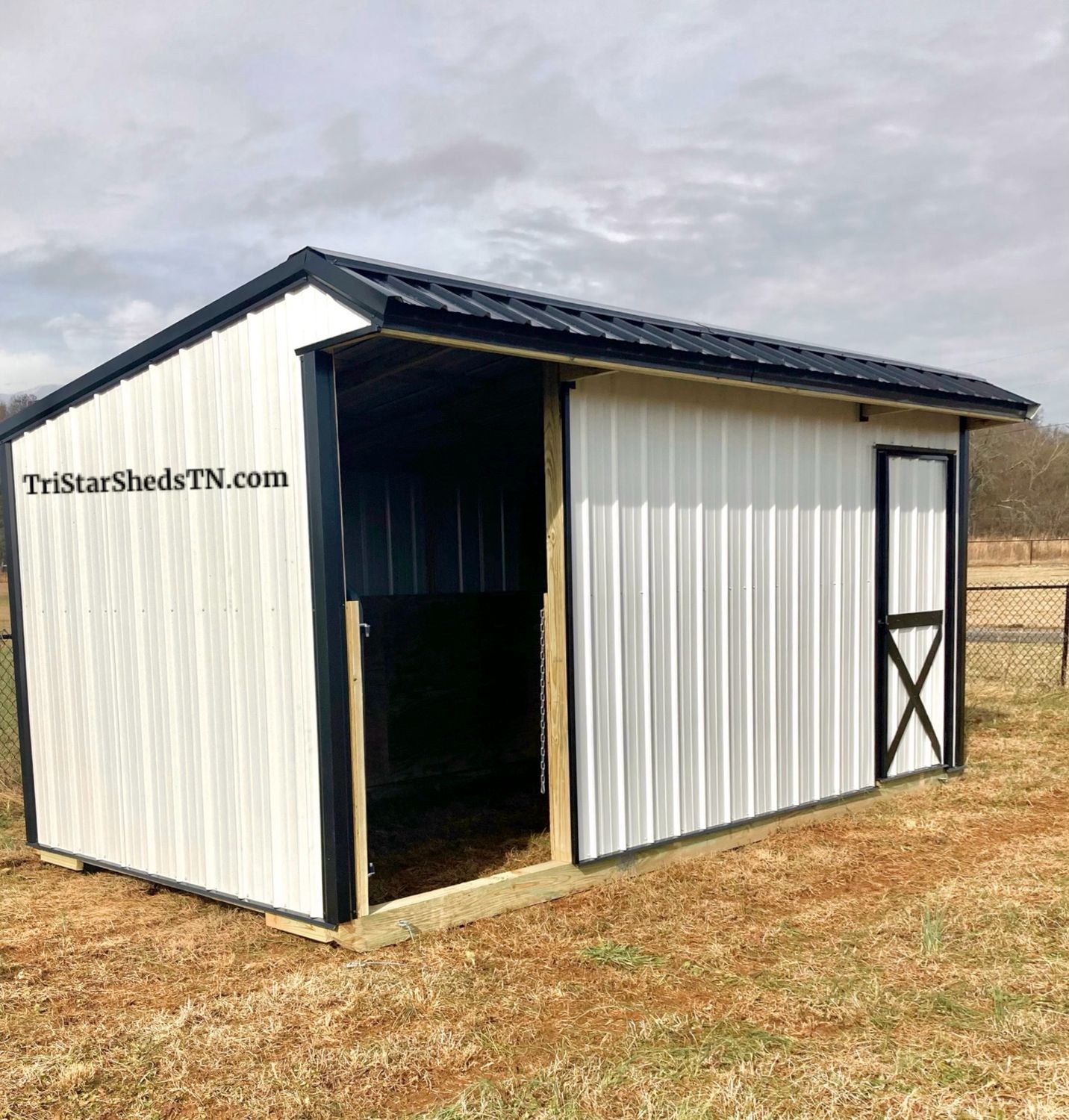 8x18 LOAFING SHED. HALF ENCLOSED FRONT