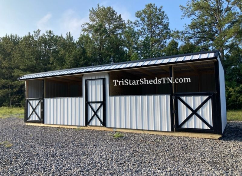 10x30 TWO STALL BARN. Center Feed Room