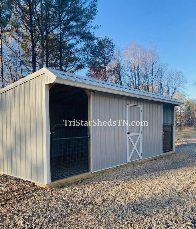 8x24 MINI BARN. With 4’ Gates, Center Feed Room